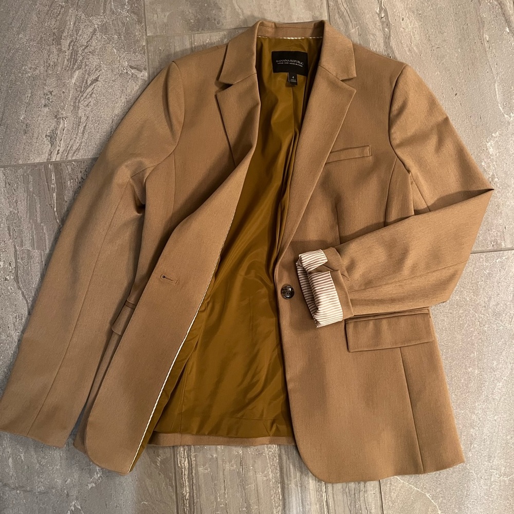 Camel blazer